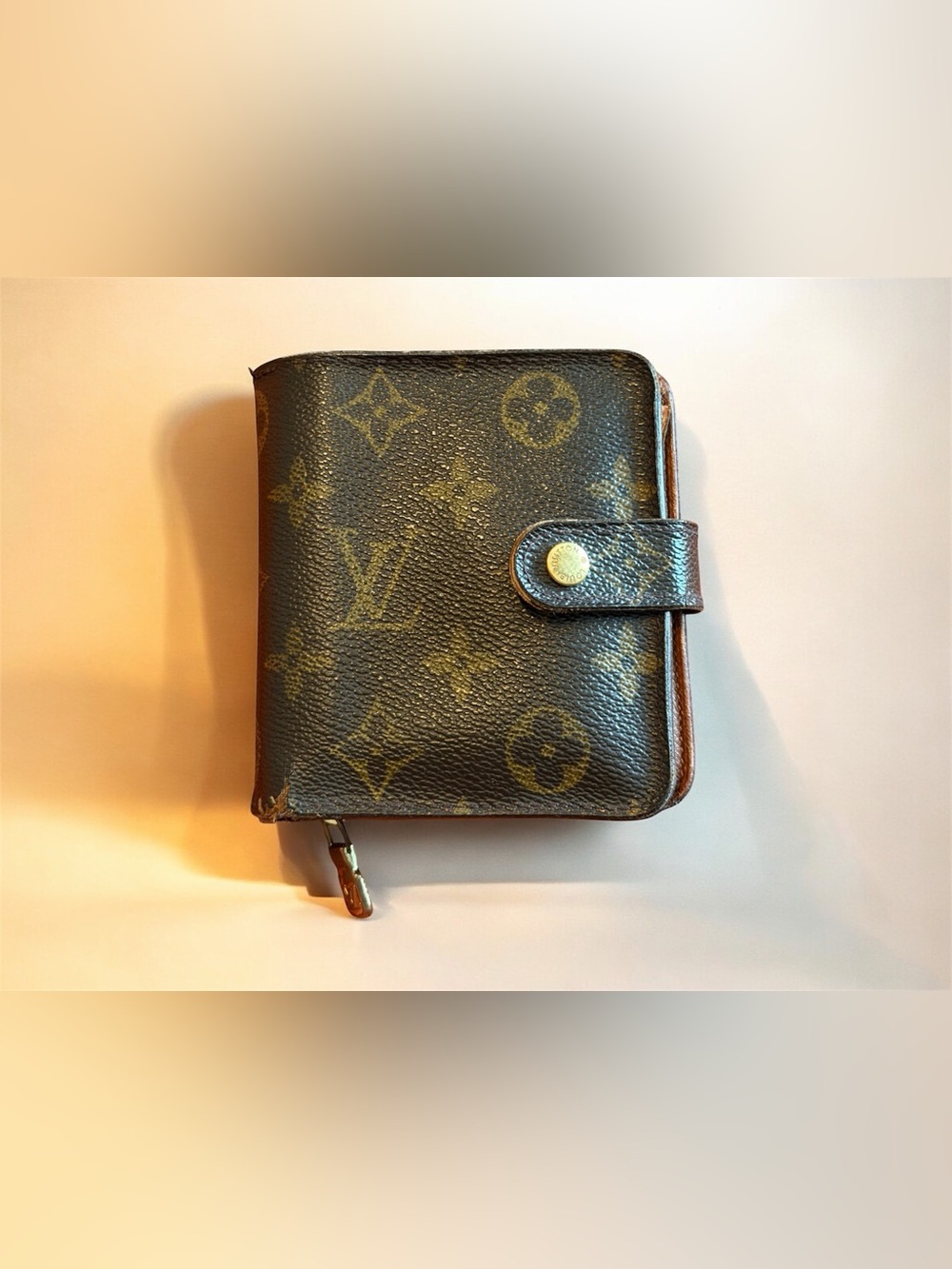 Vintage Louis Vuitton Monogram Wallet with Zip Coin Pocket AS-IS